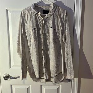 Athletic buttoned down long sleeve shirt for women